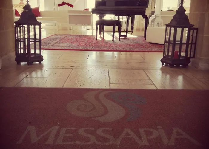 Отель Messapia & 4*